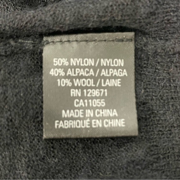 360 Cashmere Sweater - Picture 6 of 6